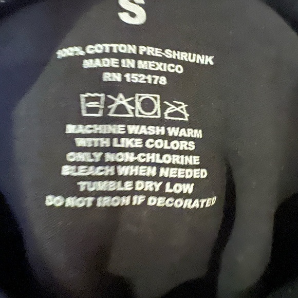 In-N-Out 70th Anniversary T-shirt - Picture 3 of 6